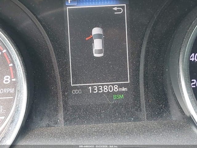 2018 TOYOTA CAMRY SE 15