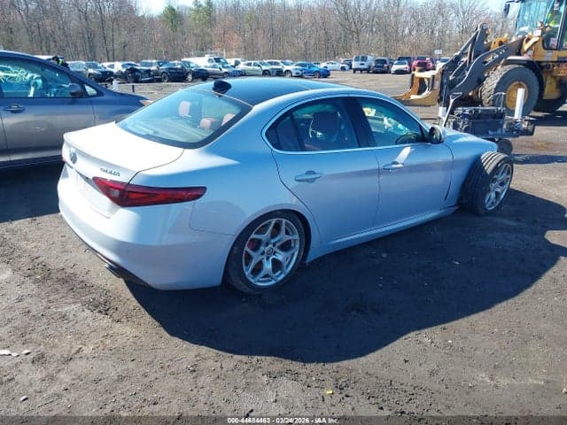 2021 ALFA ROMEO GIULIA TI RWD 4