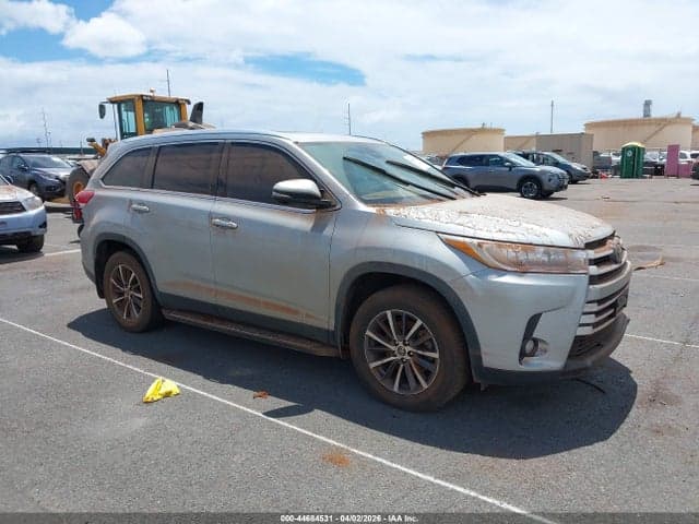 2019 TOYOTA HIGHLANDER XLE