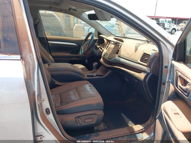 2019 TOYOTA HIGHLANDER XLE 5
