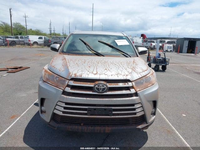 2019 TOYOTA HIGHLANDER XLE 6