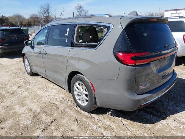 2021 CHRYSLER PACIFICA TOURING L 3
