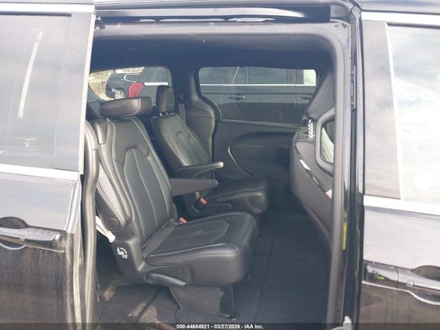 2026 CHRYSLER PACIFICA SELECT 8