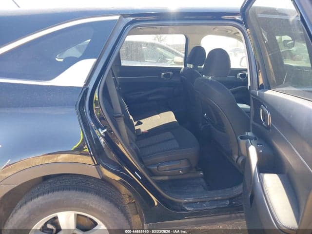 2023 KIA SORENTO LX 8
