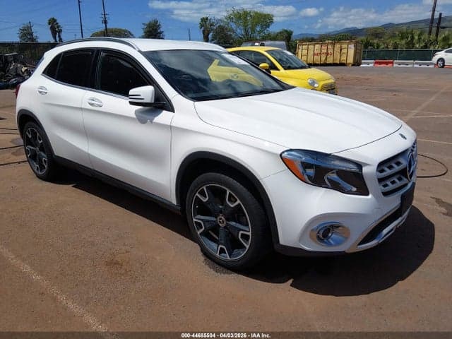 2020 MERCEDES-BENZ GLA 250 4MATIC 1