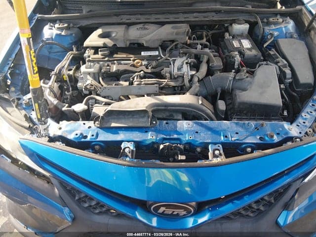 2020 TOYOTA CAMRY SE 10