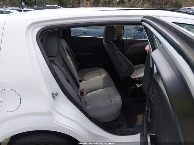 2020 CHEVROLET SONIC FWD 1FL 5-DOOR 8