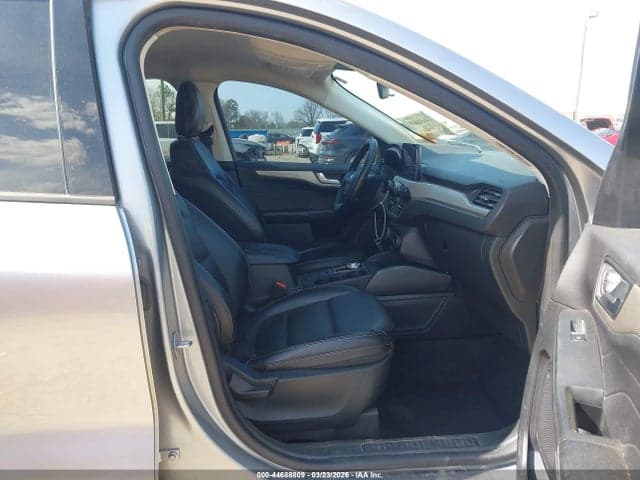 2021 FORD ESCAPE SEL 5