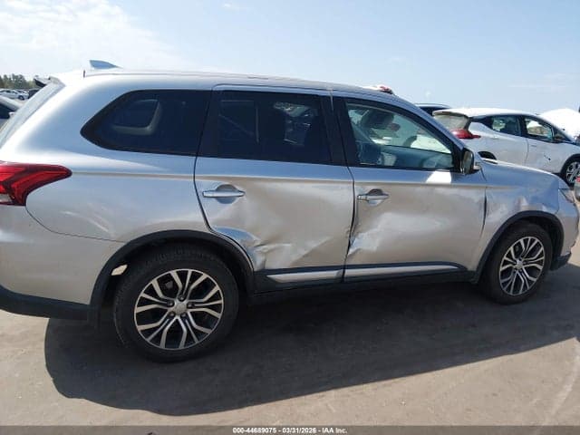2018 MITSUBISHI OUTLANDER LE/SE/SEL 13