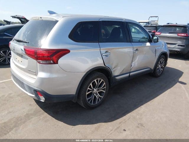 2018 MITSUBISHI OUTLANDER LE/SE/SEL 4