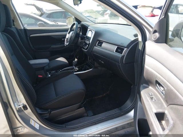 2018 MITSUBISHI OUTLANDER LE/SE/SEL 5