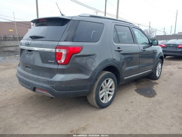 2019 FORD EXPLORER XLT 4