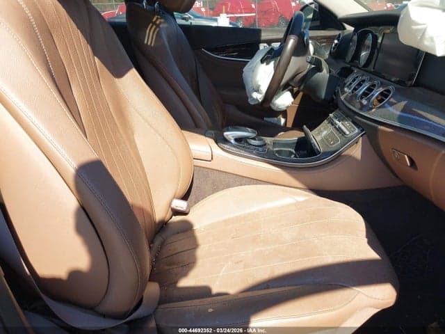 2018 MERCEDES-BENZ E 300 4MATIC 5