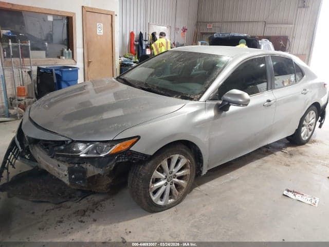 2020 TOYOTA CAMRY LE 2