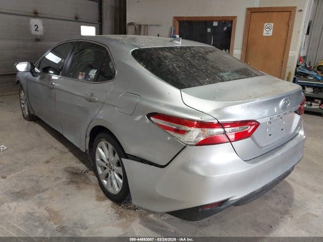 2020 TOYOTA CAMRY LE 3