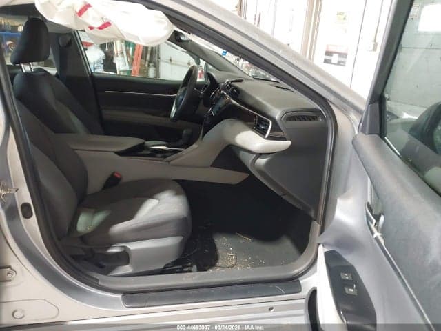 2020 TOYOTA CAMRY LE 5