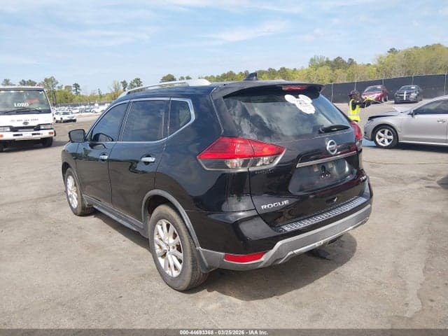 2017 NISSAN ROGUE SV 3