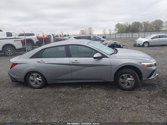 2026 HYUNDAI ELANTRA SE 14