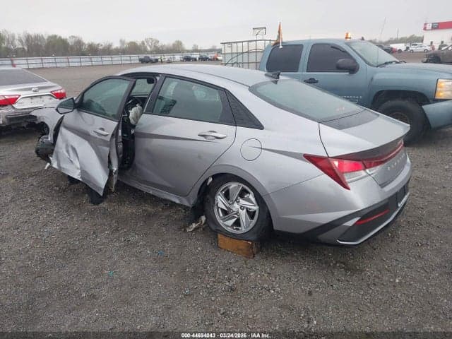 2026 HYUNDAI ELANTRA SE 3
