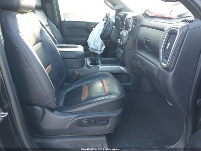2021 GMC SIERRA 1500 4WD SHORT BOX AT4 5