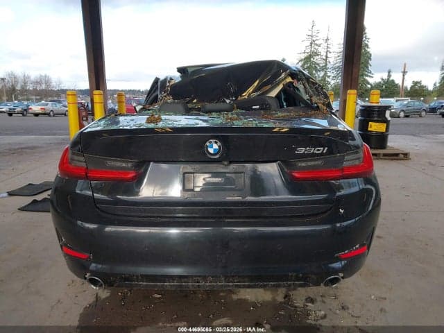 2020 BMW 330I 16