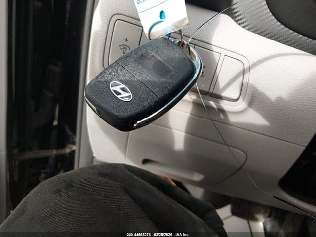 2019 HYUNDAI TUCSON SE 11
