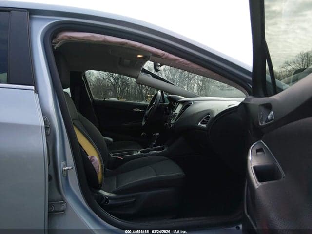 2017 CHEVROLET CRUZE LT AUTO 5