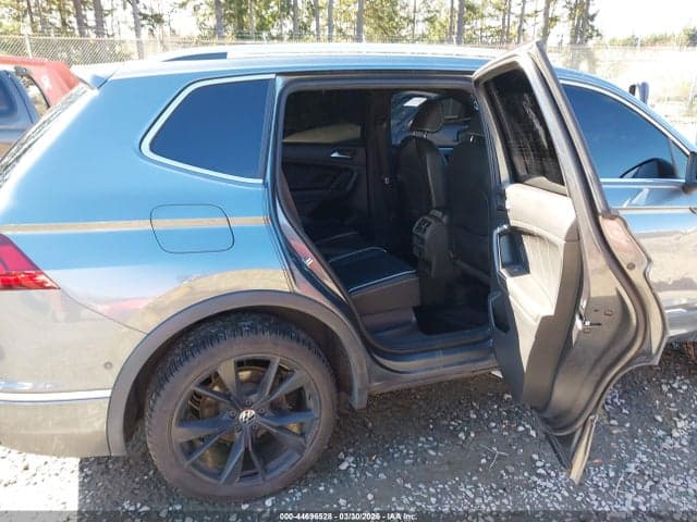 2022 VOLKSWAGEN TIGUAN 2.0T SEL R-LINE 8