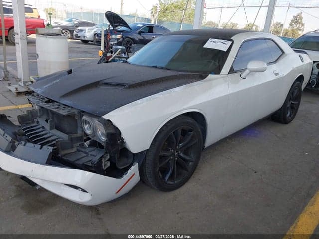 2017 DODGE CHALLENGER SXT 1