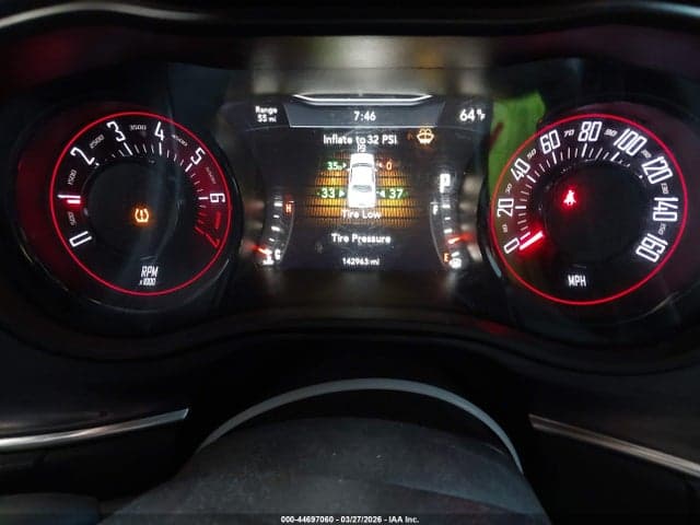 2017 DODGE CHALLENGER SXT 3