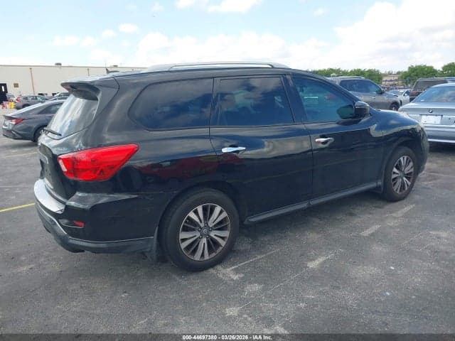2017 NISSAN PATHFINDER S 4