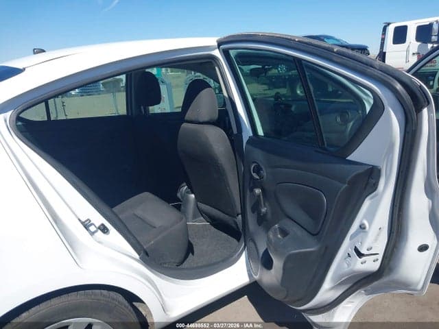 2019 NISSAN VERSA 1.6 S+ 8