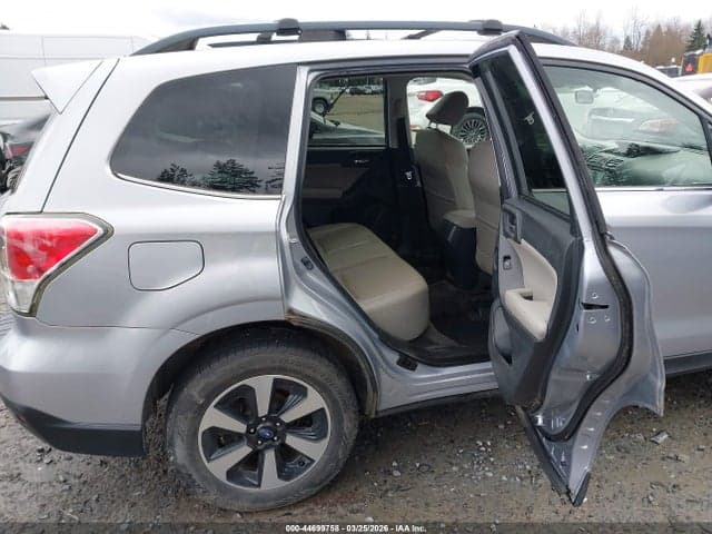 2017 SUBARU FORESTER 2.5I LIMITED 8