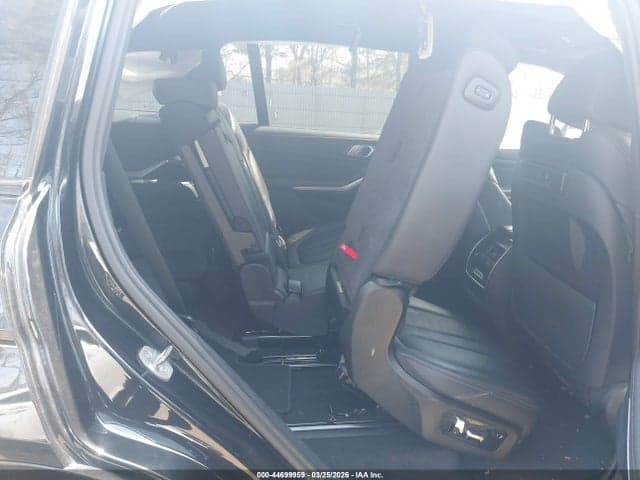 2022 BMW X7 XDRIVE40I 8