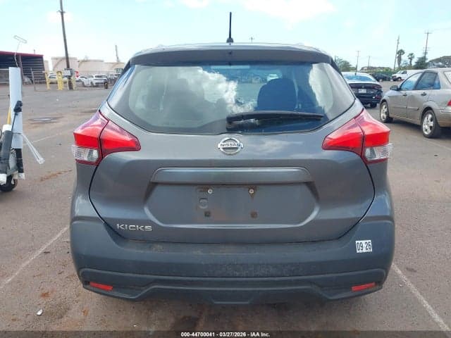 2018 NISSAN KICKS S 17