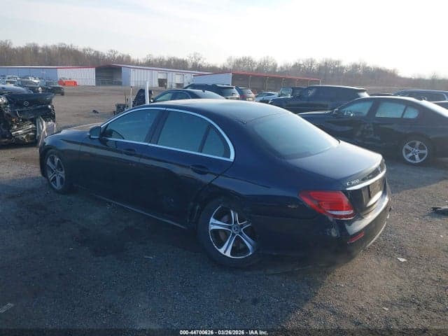 2018 MERCEDES-BENZ E 300 4MATIC 4