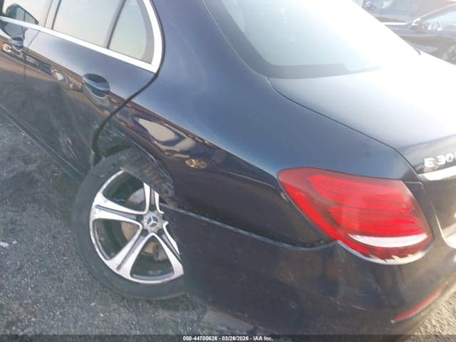 2018 MERCEDES-BENZ E 300 4MATIC 7