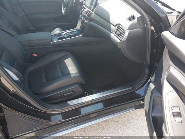 2022 HONDA ACCORD TOURING 5