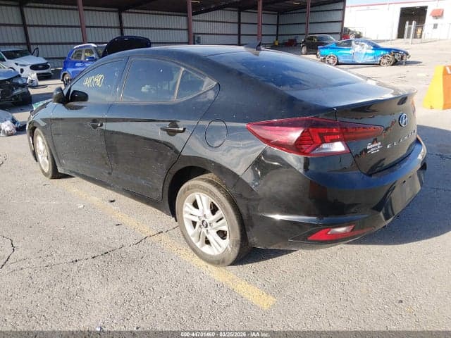 2020 HYUNDAI ELANTRA SEL 3