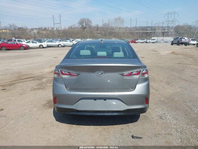 2018 HYUNDAI SONATA HYBRID SE 17