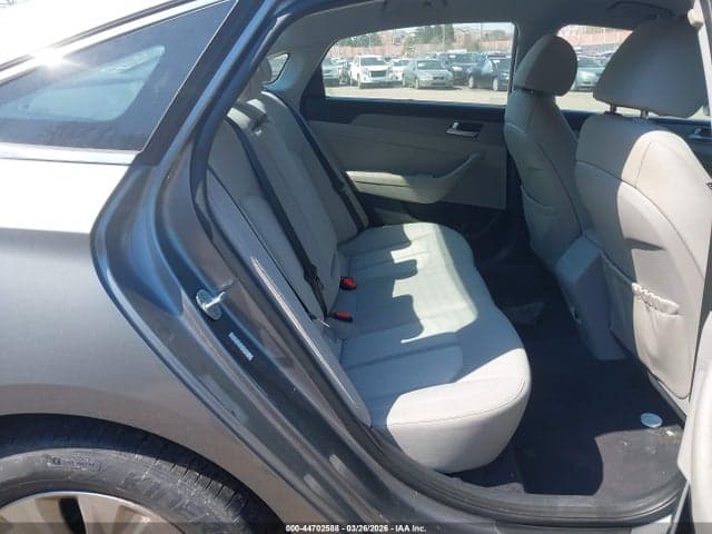2018 HYUNDAI SONATA HYBRID SE 8