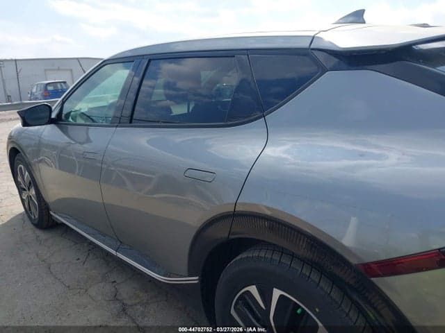 2022 KIA EV6 WIND 14