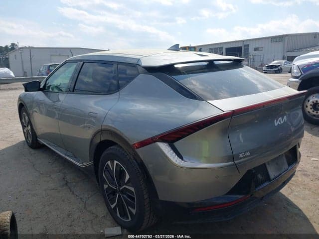2022 KIA EV6 WIND 3