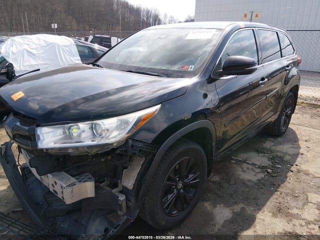 2017 TOYOTA HIGHLANDER LE 2