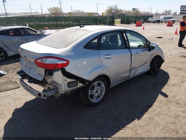 2018 FORD FIESTA SE 4