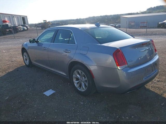2016 CHRYSLER 300 LIMITED 3