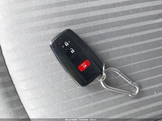 2017 TOYOTA PRIUS TWO 11