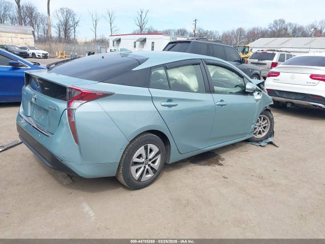 2017 TOYOTA PRIUS TWO 4