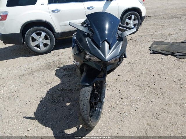 2025 KAWASAKI EX500 H 5