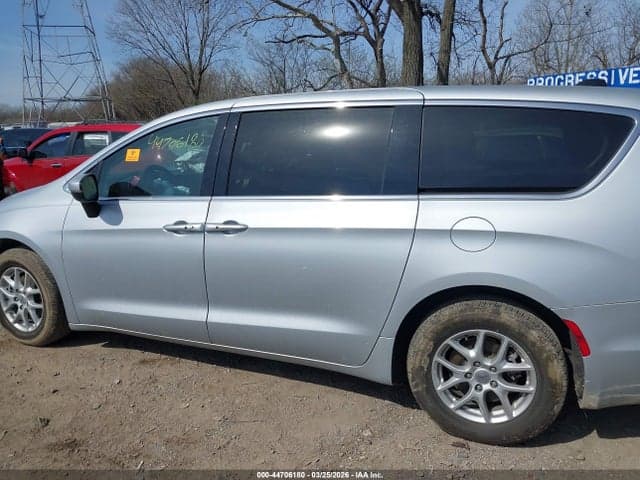 2023 CHRYSLER PACIFICA TOURING L 14